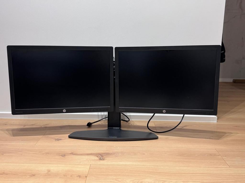 HP dual monitor + 2 standen.consoles, Computers en Software, Monitoren, Ophalen, 3 tot 5 ms, Full HD, 24 inch