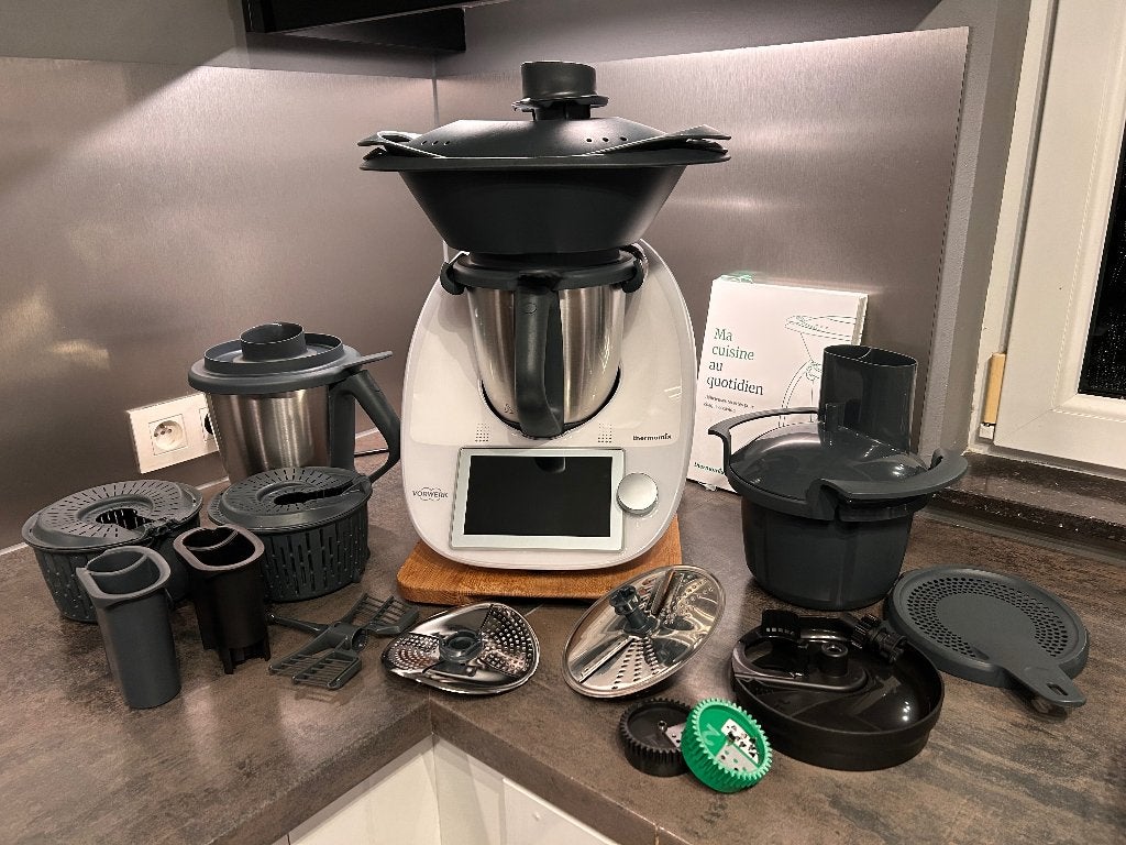 Thermomix TM6 set complet avec 2 ème bol et accessoires, Electroménager, Enlèvement, Comme neuf