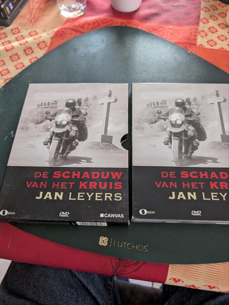 DE SCHADUW VAN HET KRUIS 2 DVD, Cd's en Dvd's, Dvd's | Cabaret en Sketches, Ophalen of Verzenden
