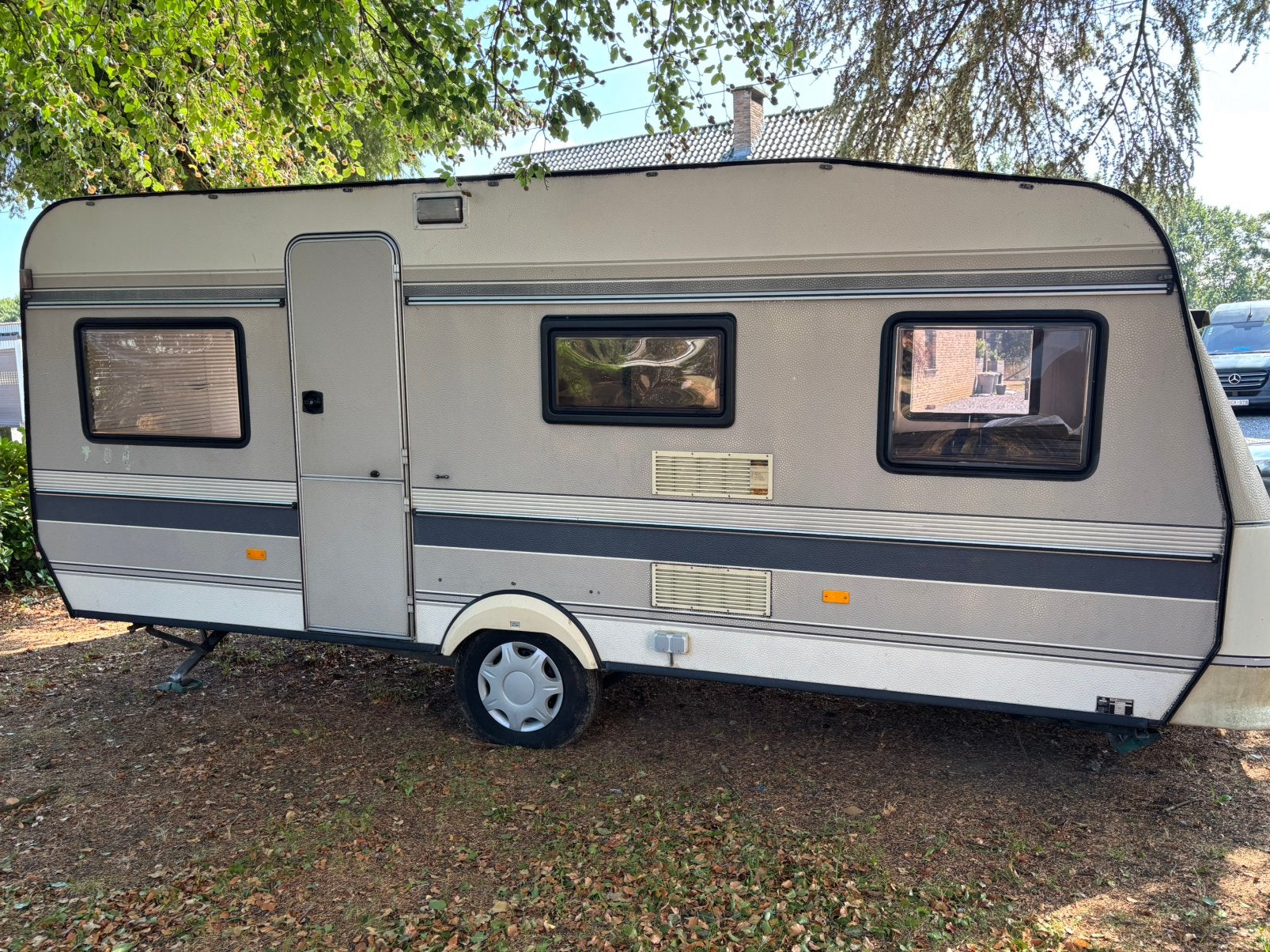 Caravan hobby ZONDER PAPIEREN, Hobby, Particulier, Tot en met 4