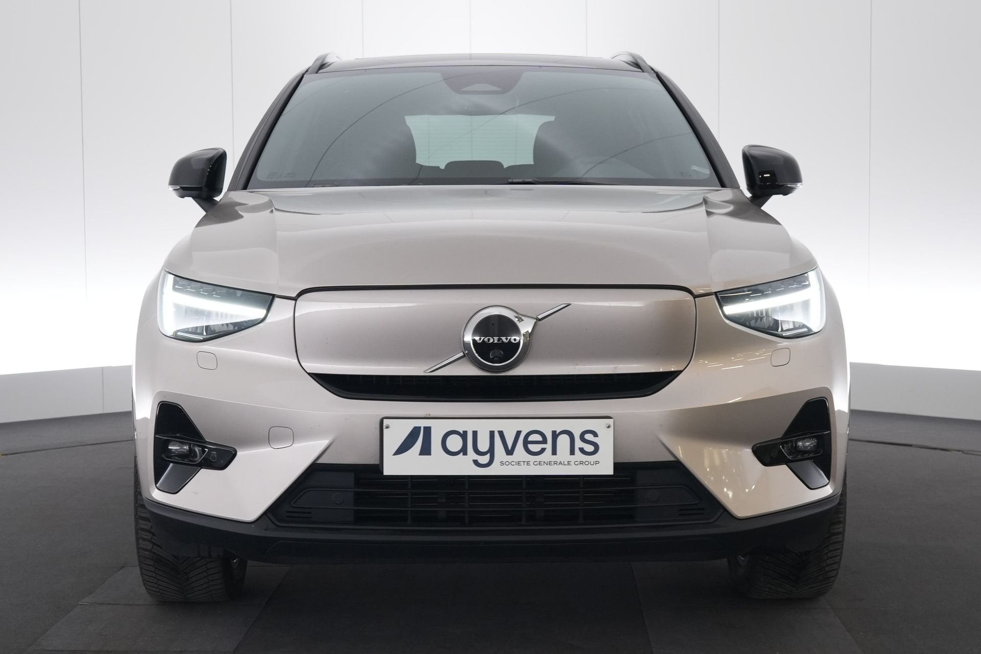 (2CMH431) VOLVO XC40, Autos, Achat, Entreprise, Carnet d'entretien, 170 kW