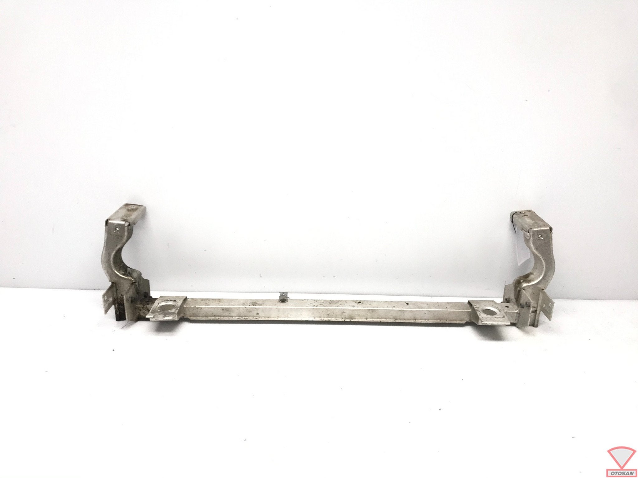 Cadre de radiateur MB A B CLA GLA W176 W246 W117 A2466200019, Mercedes-Benz AG, Mercedes-Benz, Utilisé, Mercedesstrasse 120
70372  Stuttgart, DE