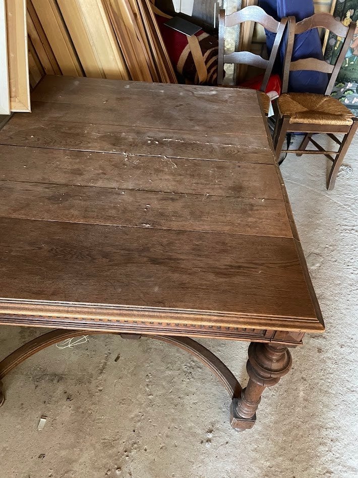 Table ancienne, Enlèvement