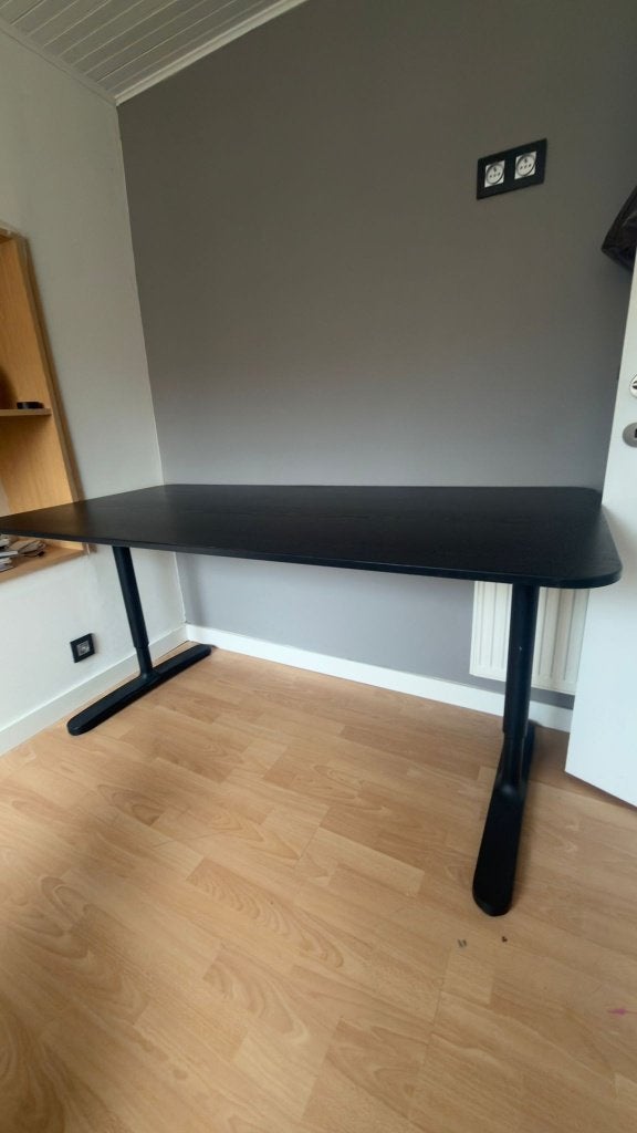 Bureau BEKANT IKEA 160x80, Huis en Inrichting, Bureaus, Ophalen, Zwart, 160 cm, In hoogte verstelbaar