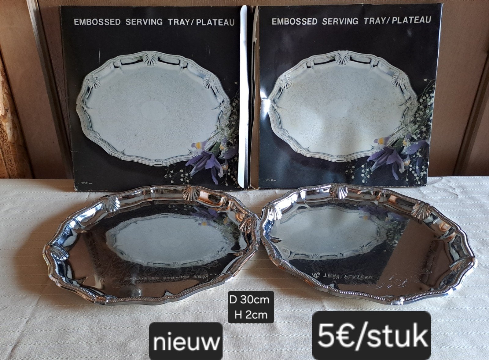 dienbladen nieuw 5€/stuk, Huis en Inrichting, Woonaccessoires | Dienbladen, Ophalen of Verzenden, Nieuw, Rond, Dienblad