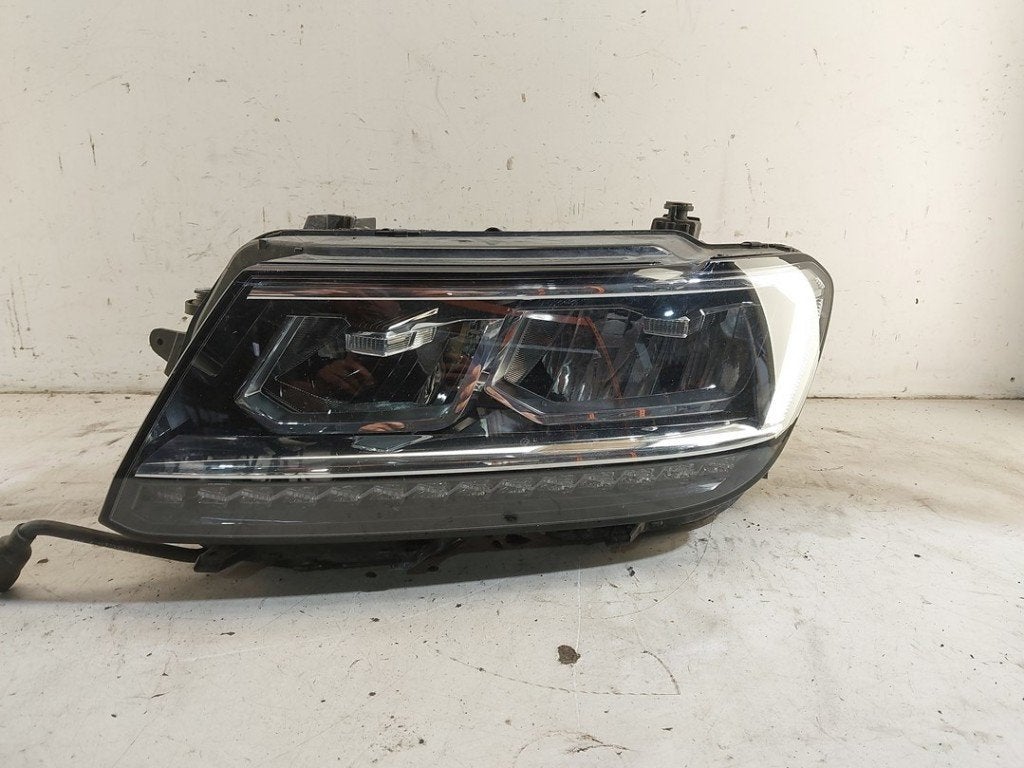 PHARE / OPTIQUE AVANT GAUCHE Volkswagen Tiguan (AD1), Volkswagen, Volkswagen AG, Utilisé, Kundenbetreuung@volkswagen.de