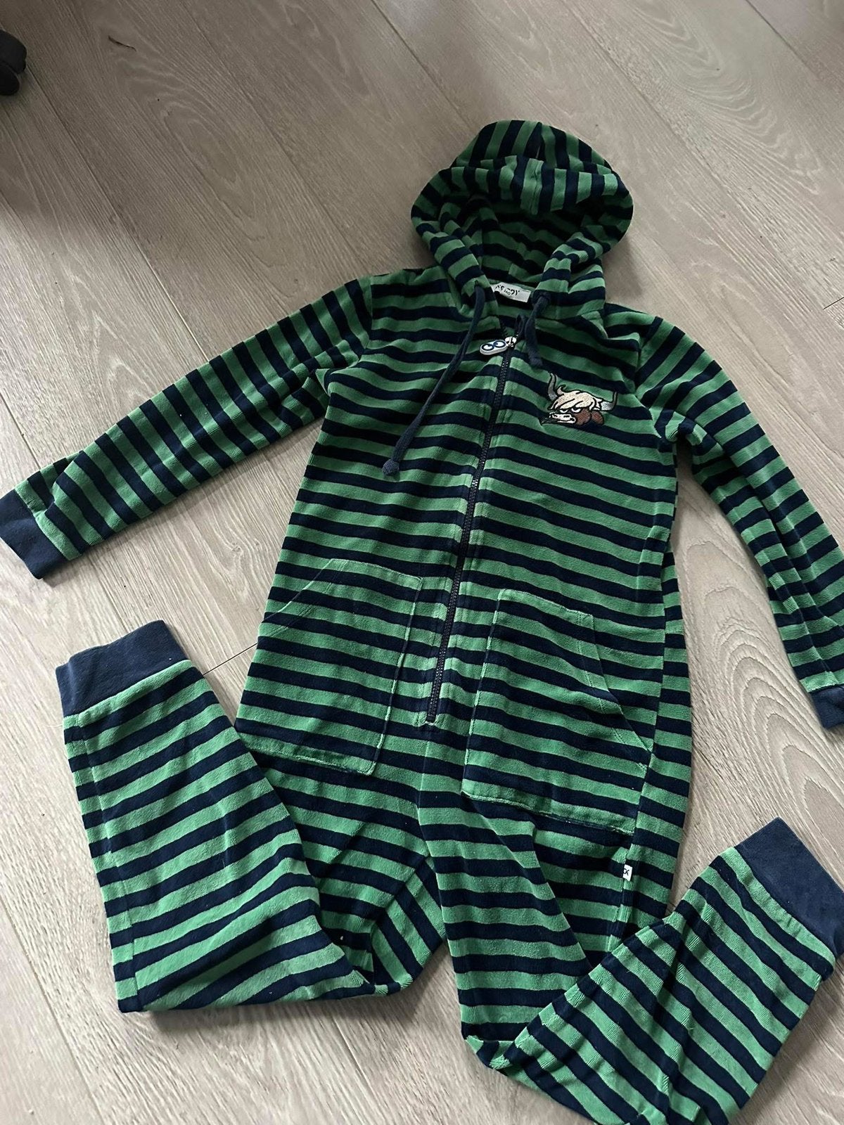 Woody onesie velours/ maat 10 of 140, Ophalen of Verzenden, Zo goed als nieuw