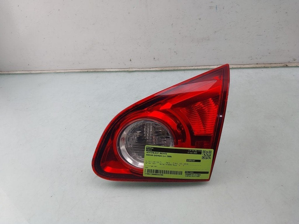 FEU ARRIÈRE DROIT Nissan Qashqai (J10) (11-2006/01-2014), Germany@nissan-services.eu, Kronenweg 38
50389  Wesseling, DE, Utilisé