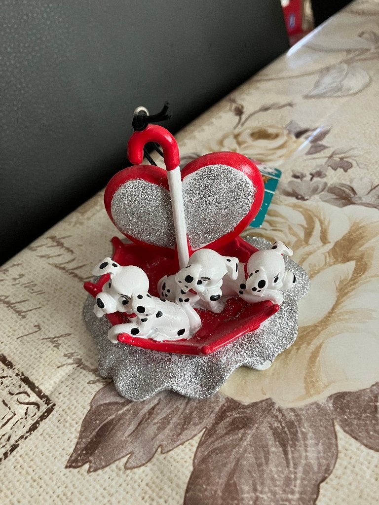 Nieuw Disney ornament - 101 dalmatiers, Ophalen of Verzenden, Overige figuren, Nieuw, Beeldje of Figuurtje
