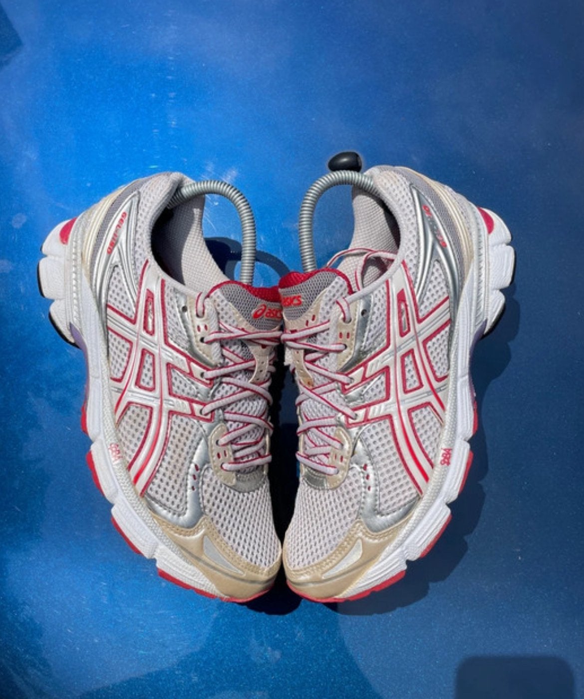 Asics Gel-1150 hardloopschoenen vintage wit metaalrood 39.5, Kleding | Dames, Schoenen, Overige kleuren, Ophalen of Verzenden