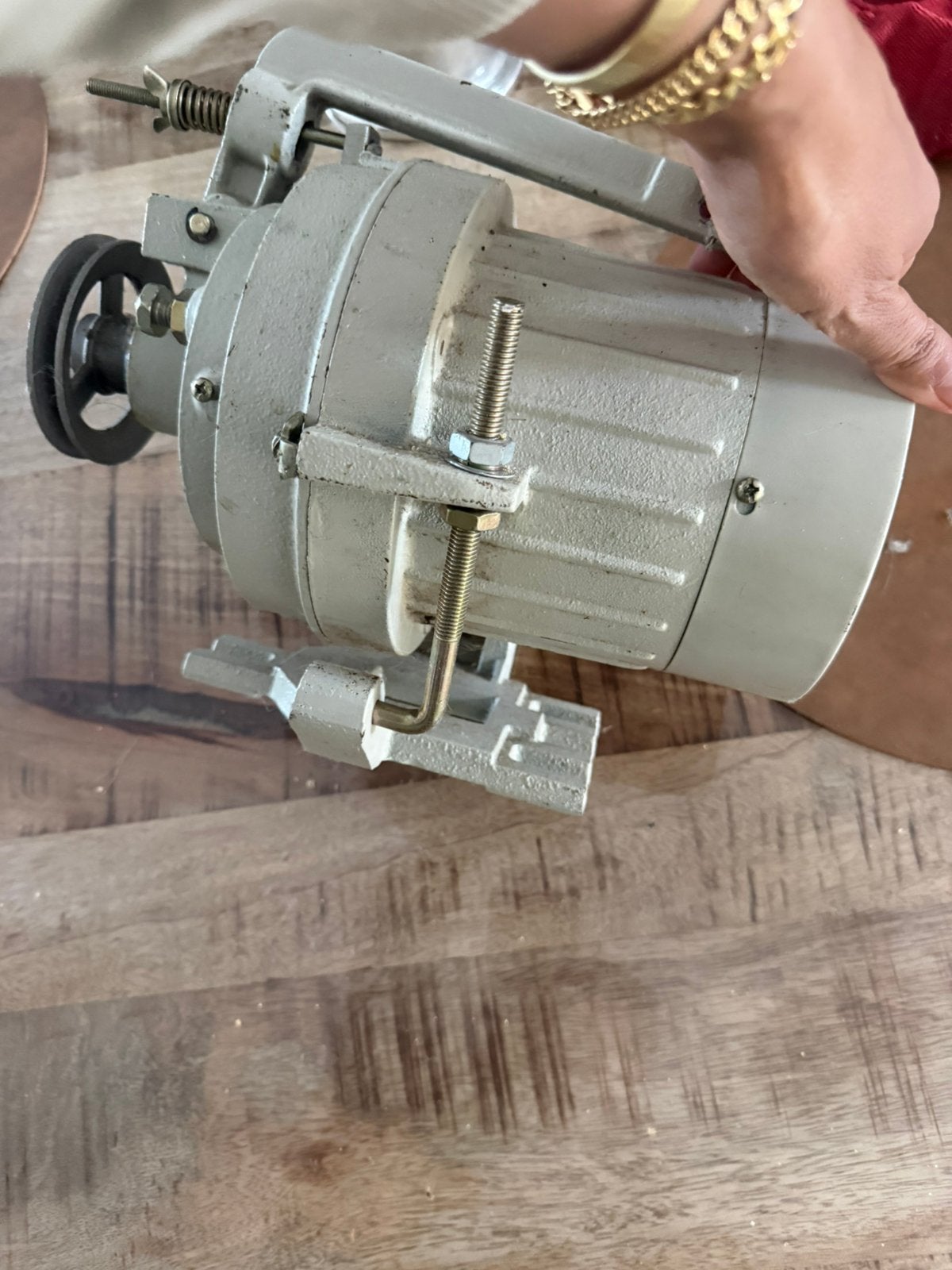 Moteur machine à coudre, Enlèvement ou Envoi, Comme neuf