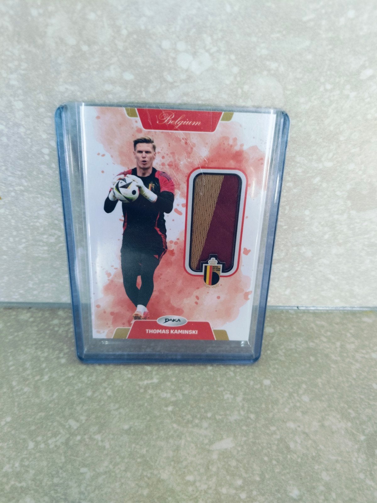 Daka 2025 Thomas Kaminski België patch, Verzamelen, Sportartikelen en Voetbal, Ophalen of Verzenden