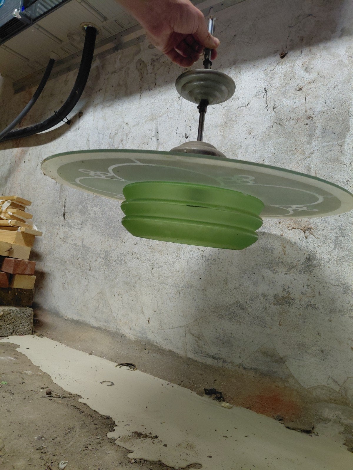 Art deco hanglamp, Ophalen