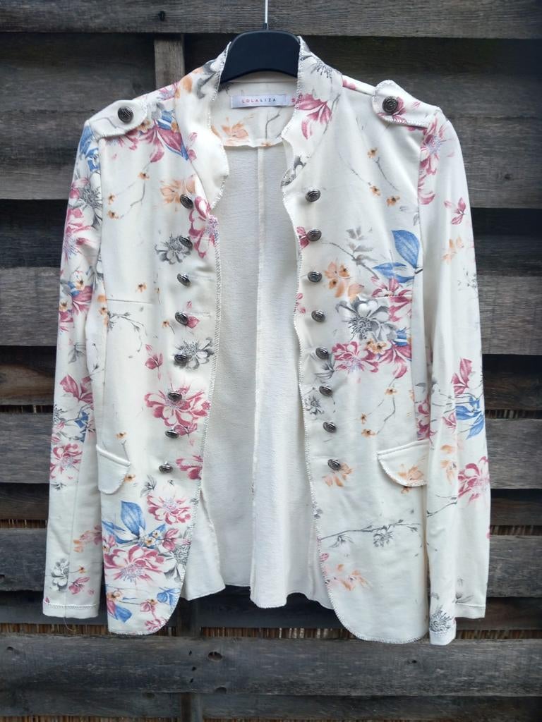 Nieuwe bloemen blazer button crème maat M, Lolaliza, Enlèvement, Neuf, Taille 38/40 (M)