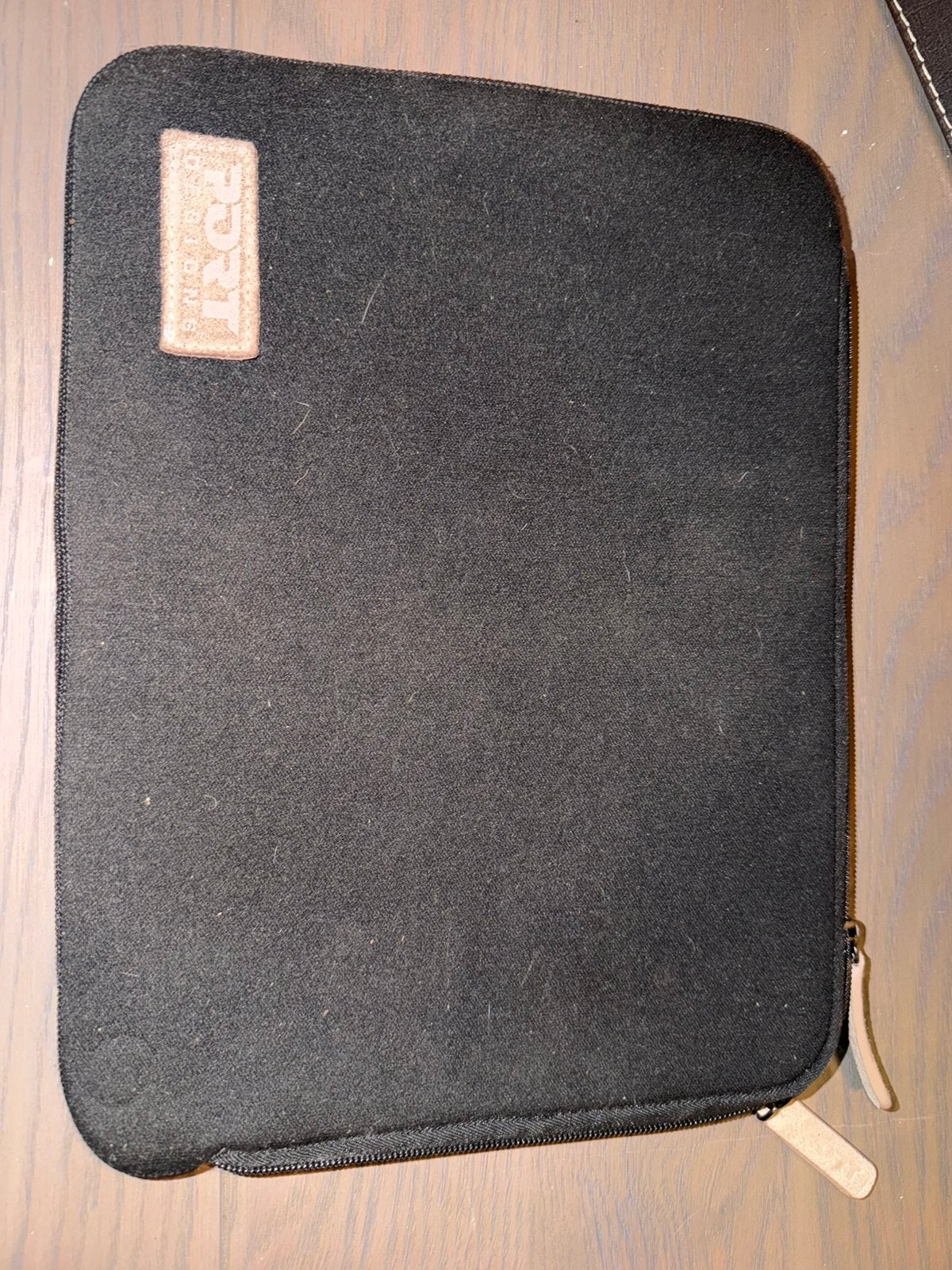 Étui Port Designs pour MacBook Air/Pro 13 pouces, Informatique & Logiciels, Enlèvement ou Envoi, Comme neuf