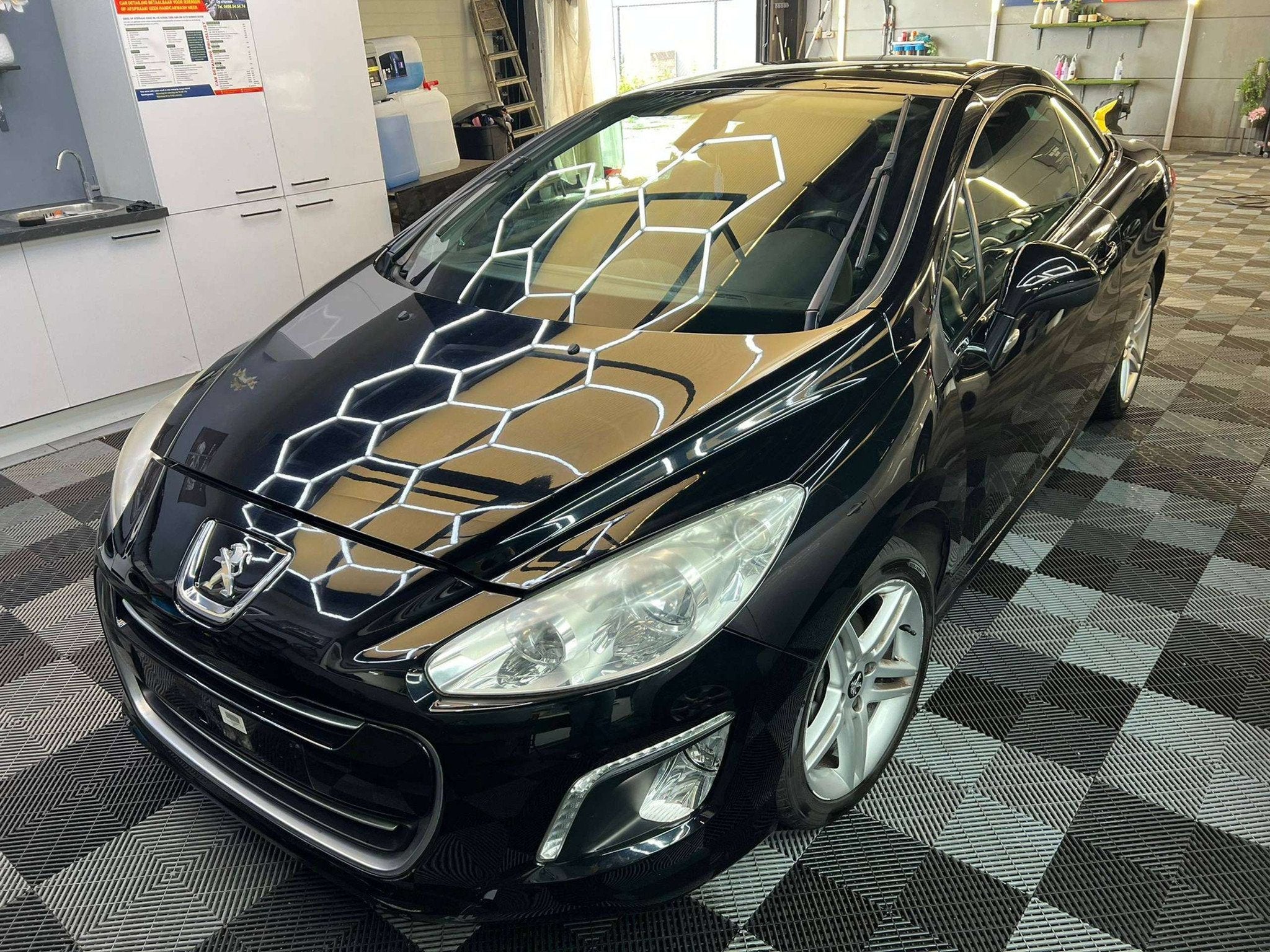 Peugeot 308 CC Cabrio bj. 2013 Euro 5 92801km, Auto's, Gebruikt, Cabriolet, Zwart, https://public.car-pass.be/vhr/743726fb-5de0-4b80-8ade-a30d5b7e4103