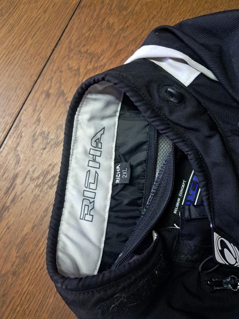 Motovest Richa, Enlèvement