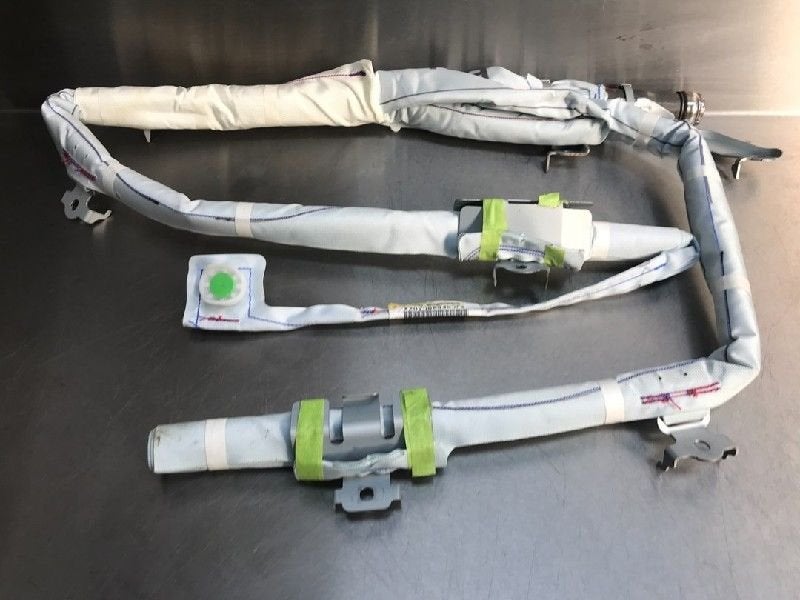AIRBAG TOIT DROIT Mazda 3 (BM / BN) (01-2013/05-2019), Dhr. M. Roggen, Mazda, Stadsweg 37 37
9917 PV  WIRDUM GR., NL, Utilisé