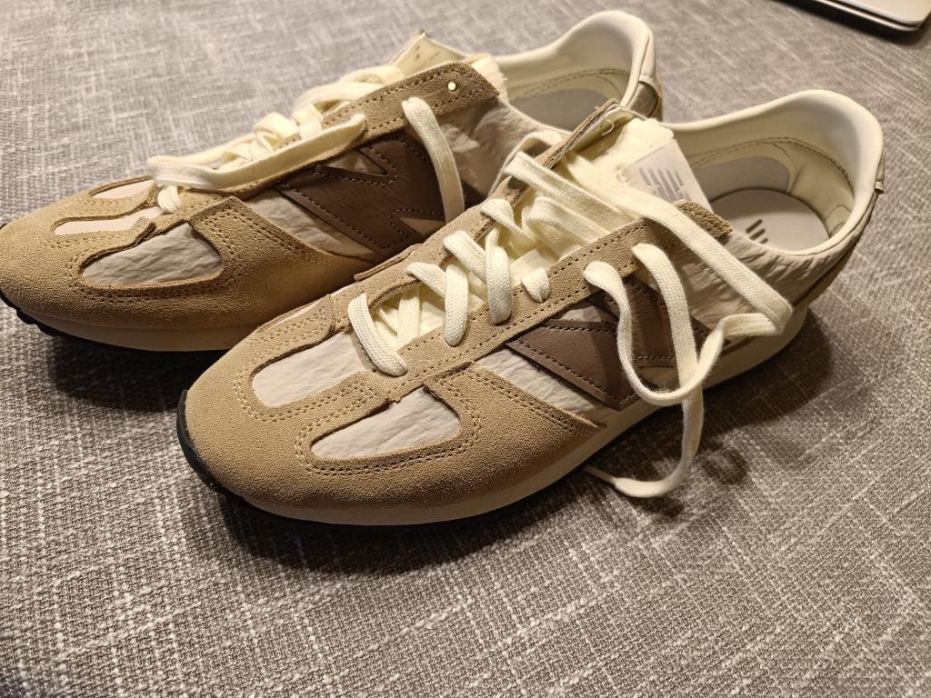 l beige new balance sneakers, Kleding | Heren, Schoenen, Ophalen, Overige kleuren, New balance, Zo goed als nieuw