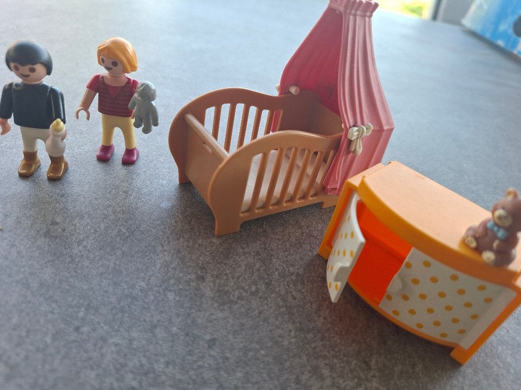 playmobil - wieg met baby - kindje, Kinderen en Baby's, Speelgoed | Playmobil, Ophalen of Verzenden, Gebruikt, Los Playmobil