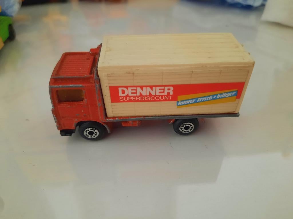 Matchbox Volvo truck Swiss model, Ophalen of Verzenden, Gebruikt, Auto