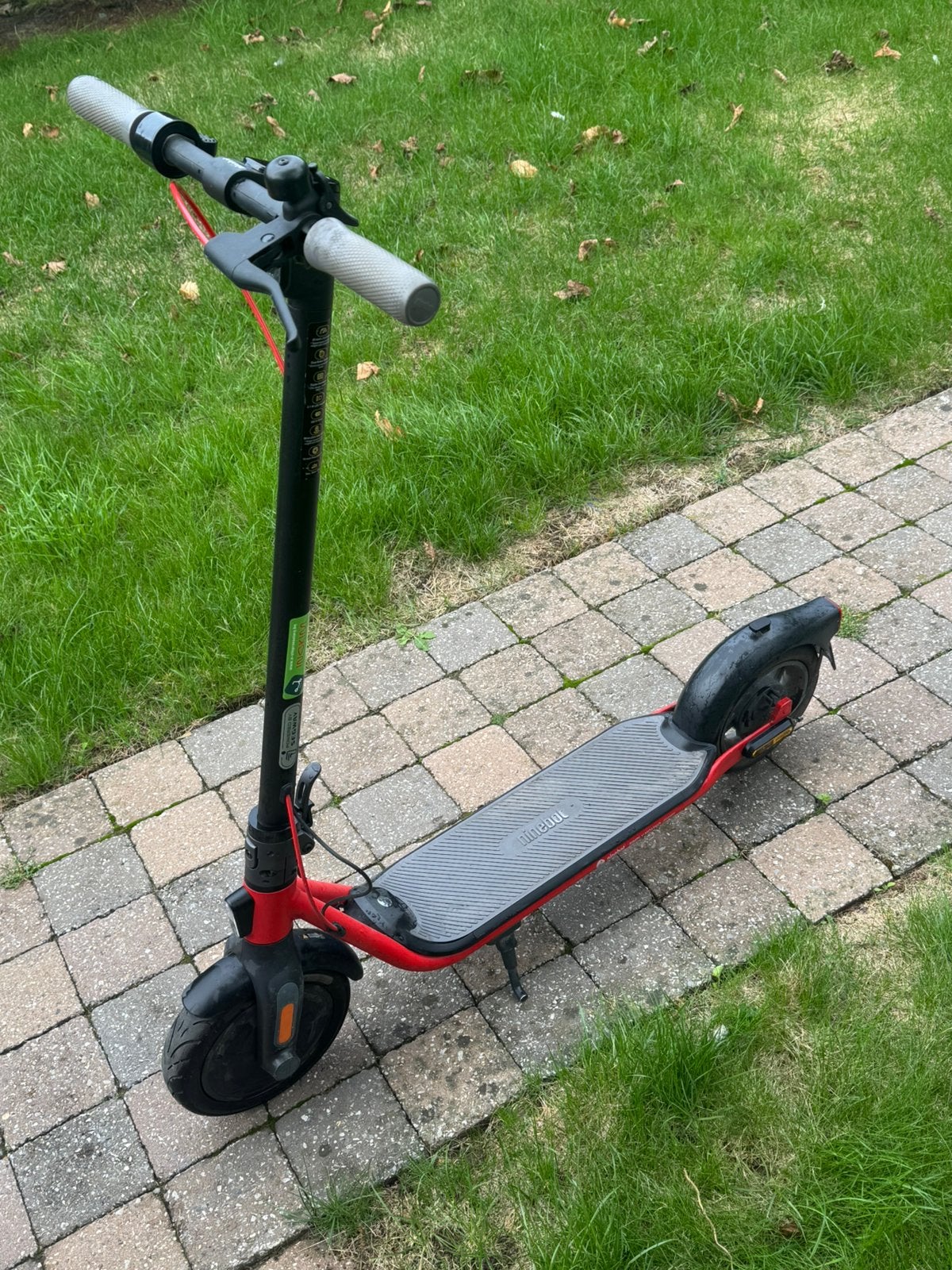 Ninebot KickScooter D38E - Elektrische step - 25 km/u - rood, Enlèvement, Comme neuf, Step électrique (E-scooter)