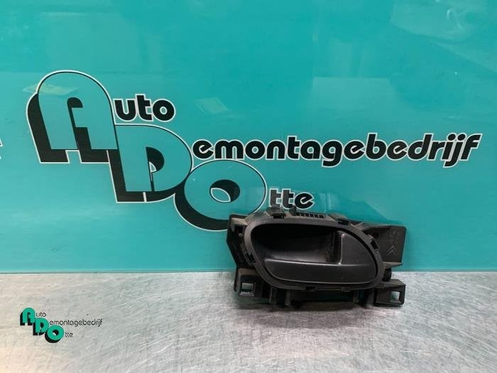 Poignée portière 2portes droite d'un Peugeot Partner (Part, -, 3 mois de garantie, Utilisé, -