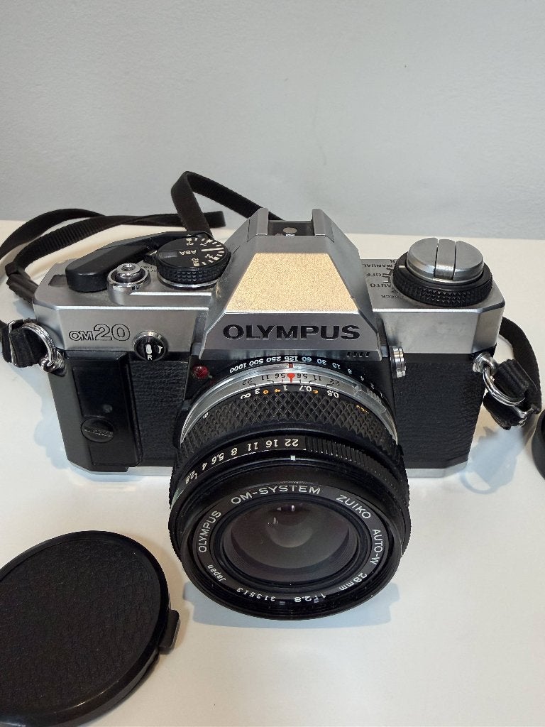 Olympus OM20 body + 2 Zuiko Lenzen, Ophalen of Verzenden, Gebruikt, Spiegelreflex, Olympus