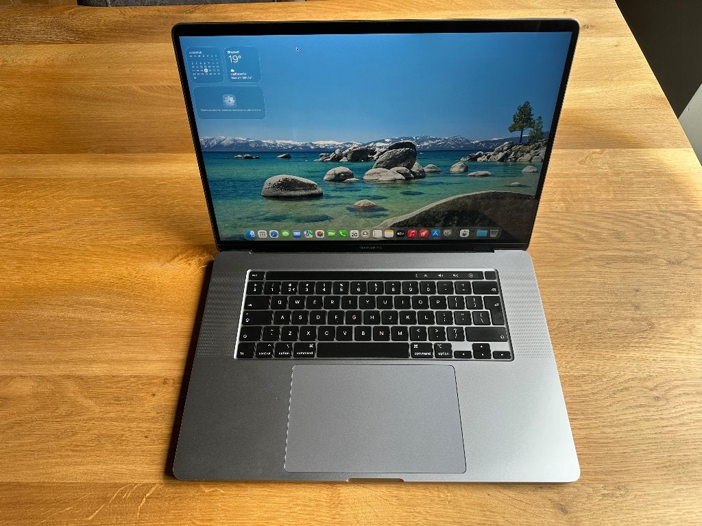 MacBook Pro 16 pouces avec barre tactile 2019, Informatique & Logiciels, Apple Macbooks, MacBook Pro, 512 GB, 16 pouces, Comme neuf