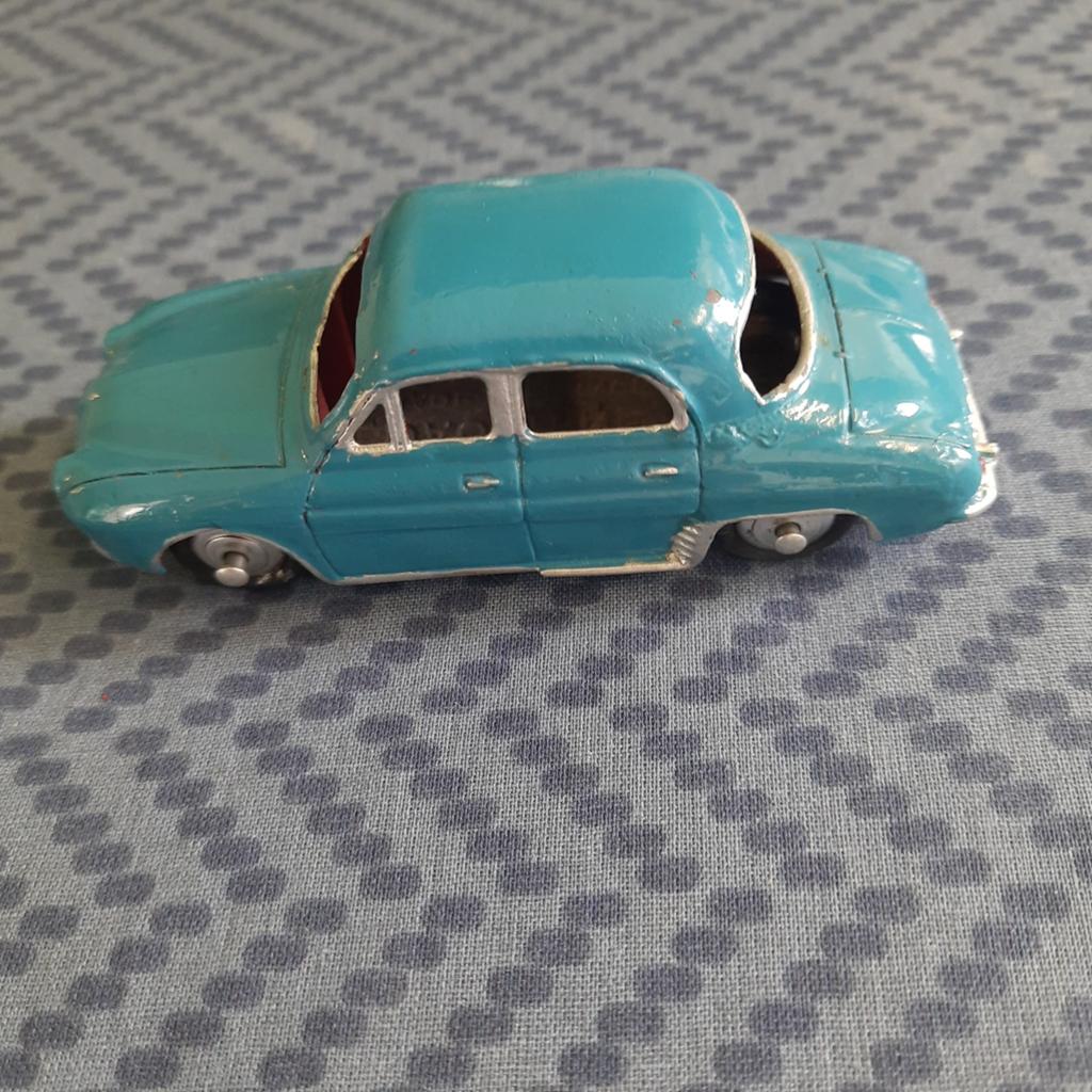 DINKY TOYS FRANCE* nr.24 E*RENAULT DAUPHINE*VINTAGE*TOP*, Ophalen, Gebruikt, Auto, Dinky Toys