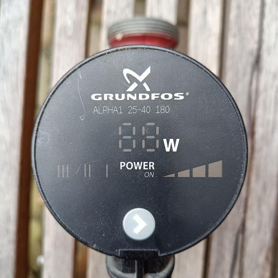 grundfos ALPHA1 25-40 180, Doe-het-zelf en Bouw, Chauffageketels en Boilers, Ophalen, Zo goed als nieuw