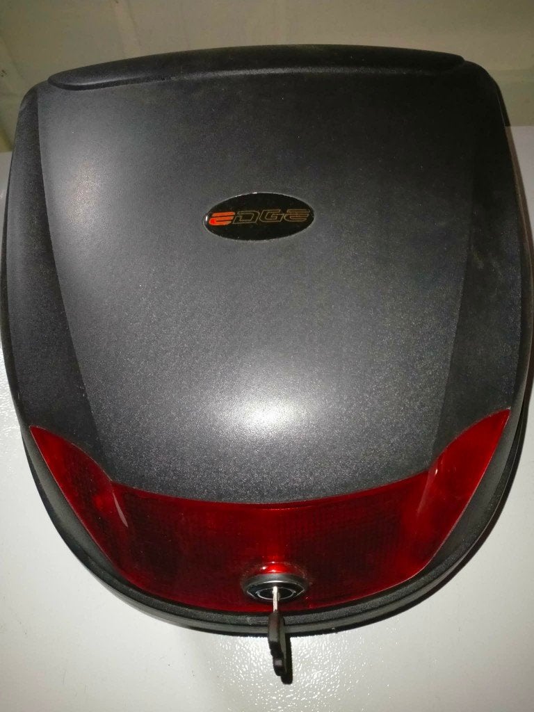 Coffre scooter, Vélos & Vélomoteurs, Enlèvement, Comme neuf, Autres types, Autres marques
