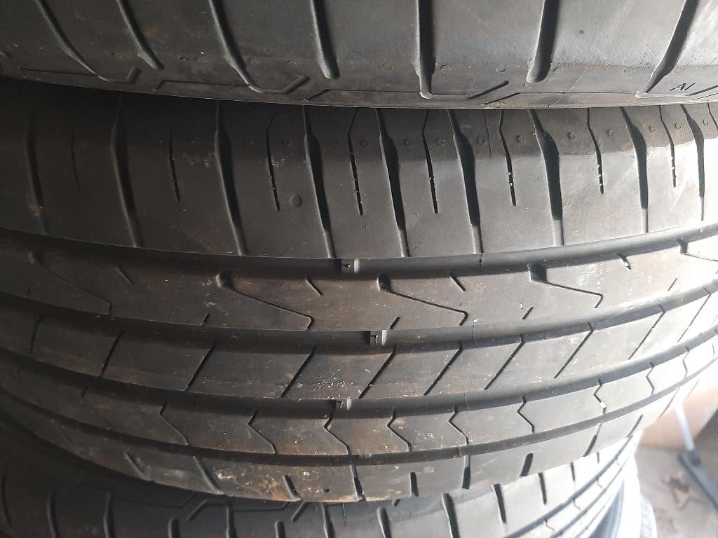 4 pneus etehankook 215 65 17, 215 mm, Véhicule de tourisme, Pneus été, Enlèvement