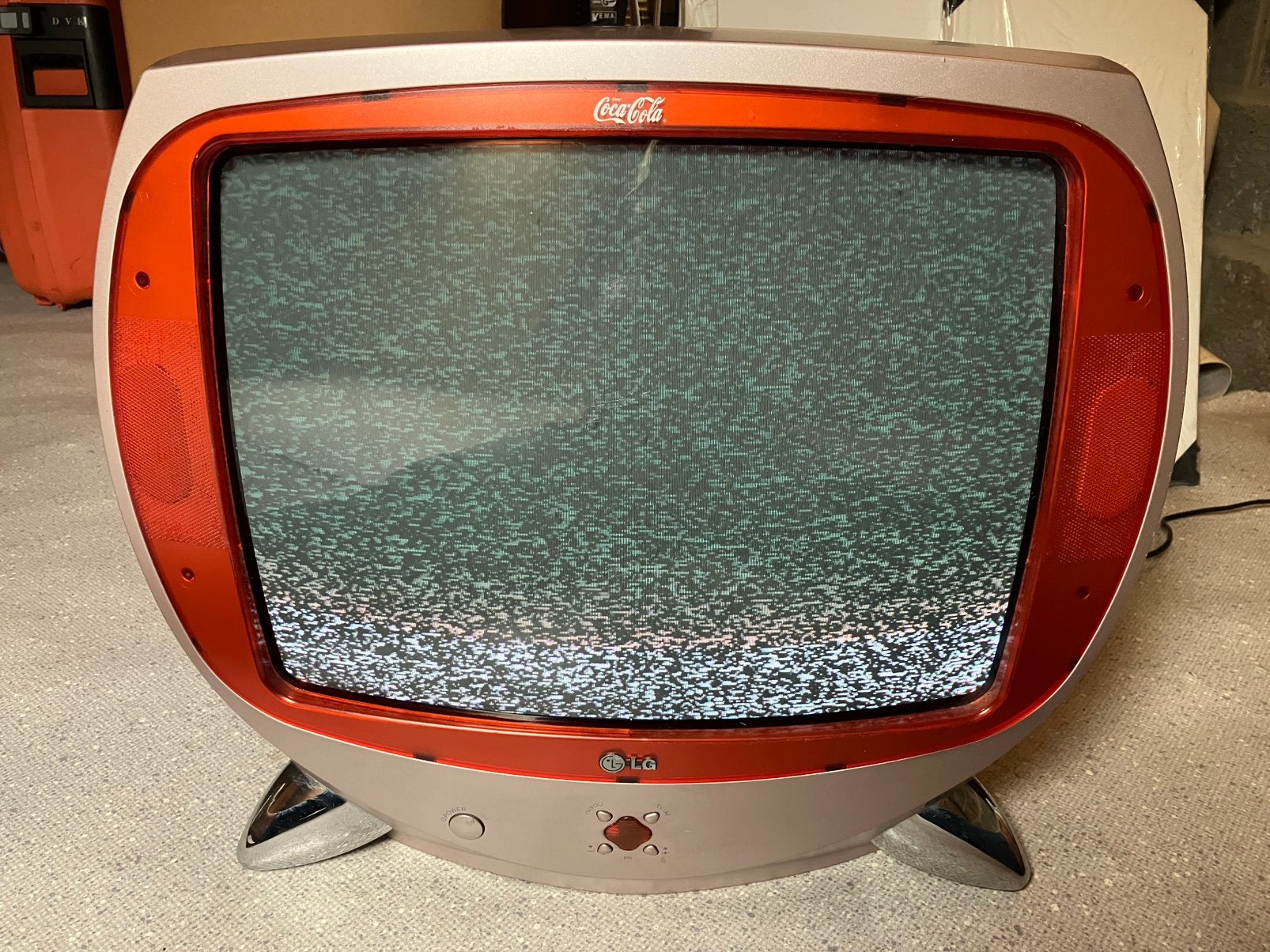 Coca cola tv, Audio, Tv en Foto, Vintage Televisies, Ophalen, Zo goed als nieuw, LG
