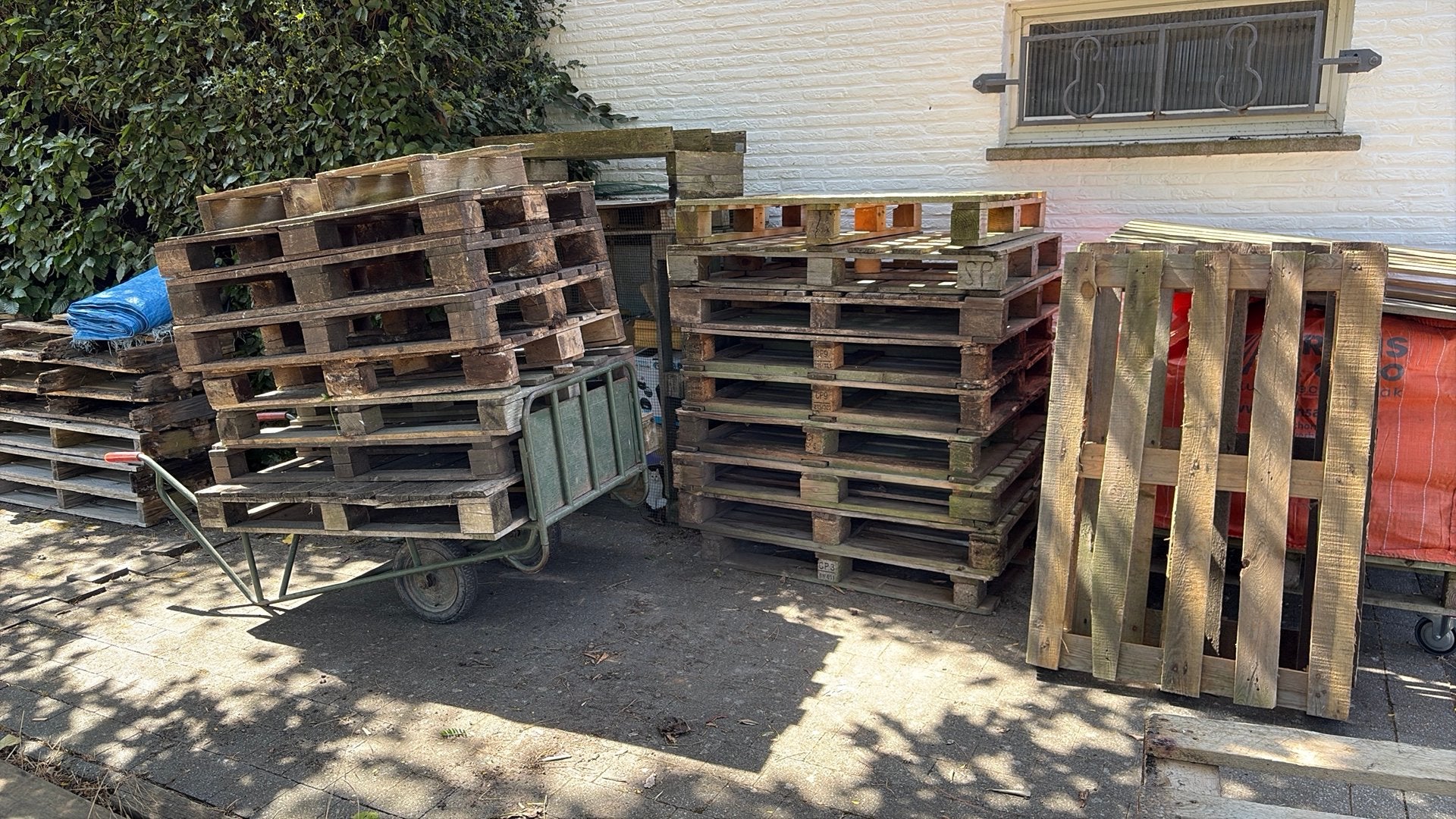 Gratis paletten - brandhout, Doe-het-zelf en Bouw, Hout en Planken, Ophalen, Zo goed als nieuw