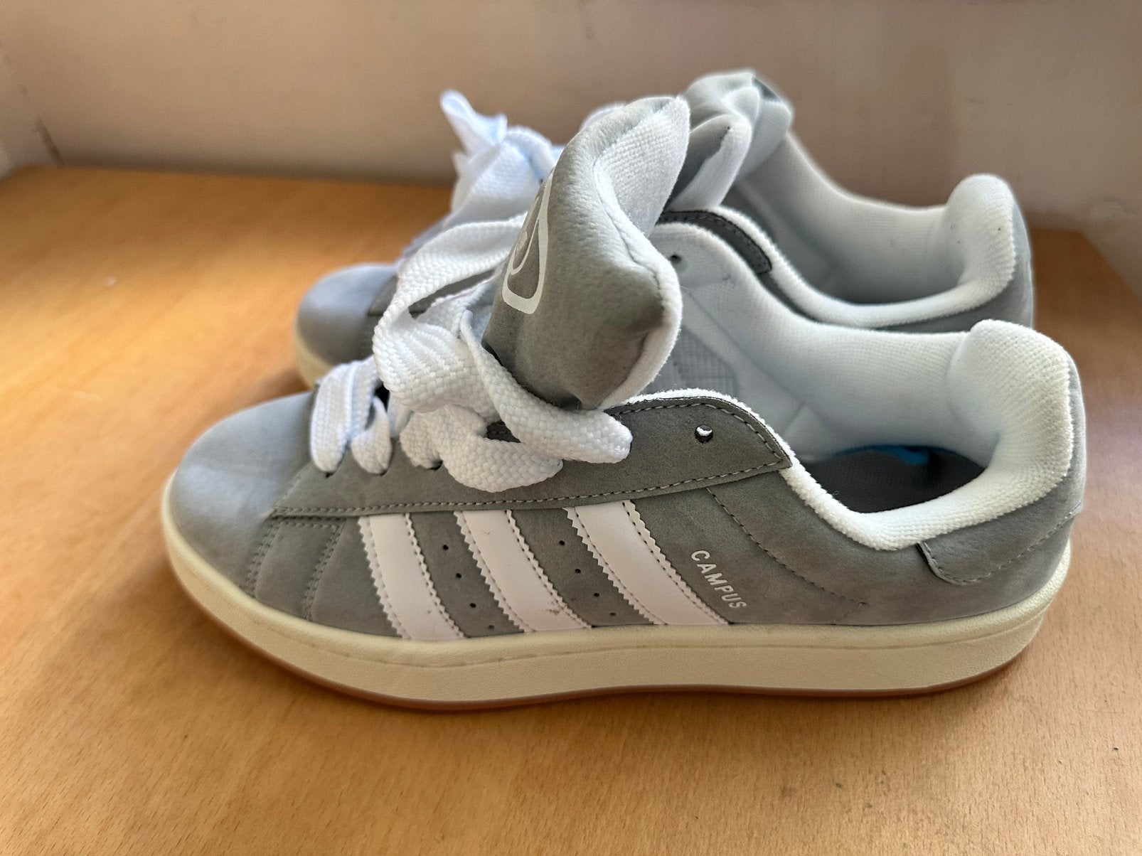 Adidas Campus 00s grises et blanches, Neuf, Enlèvement ou Envoi, Blanc, Baskets