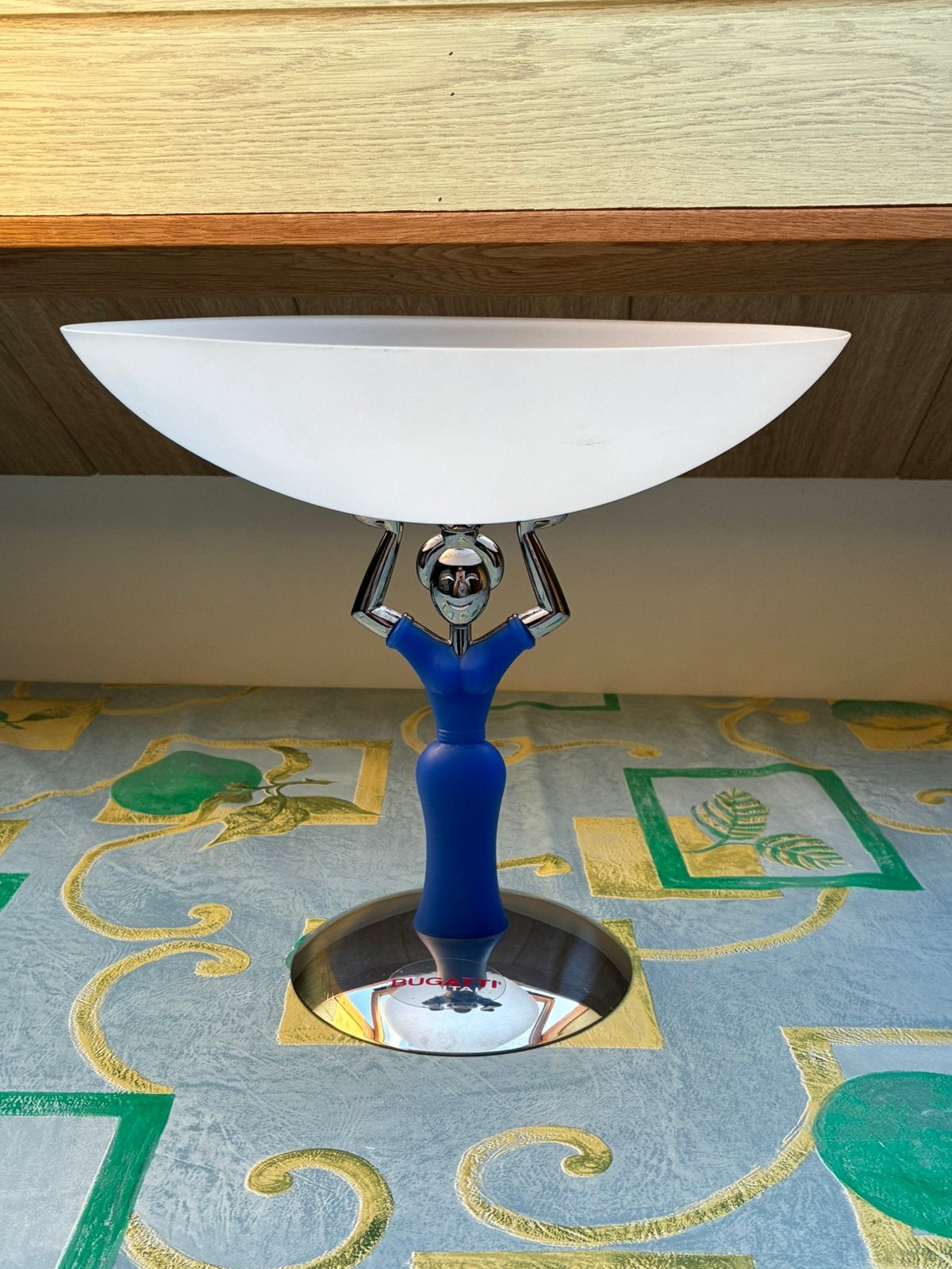 Bugatti fruitschaal, Enlèvement