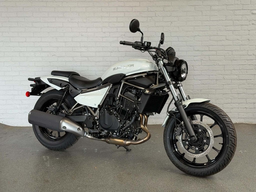 Kawasaki - eliminator 500 (btw motor) - Moto Center Mertens, Motoren, 2 cilinders, Nieuw, Chopper, Bedrijf