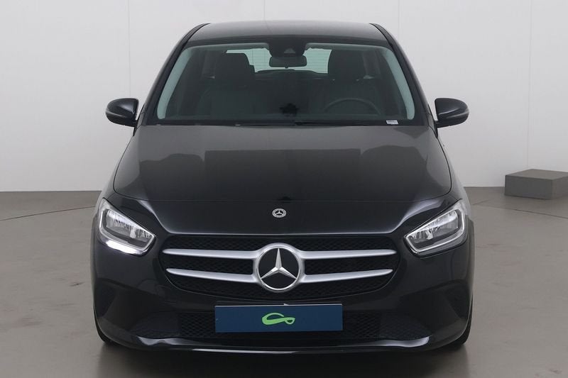 Mercedes-Benz CLA B-Class (W247) 180 essential line 136 AT, CLA, Gebruikt, 4 cilinders, Zwart