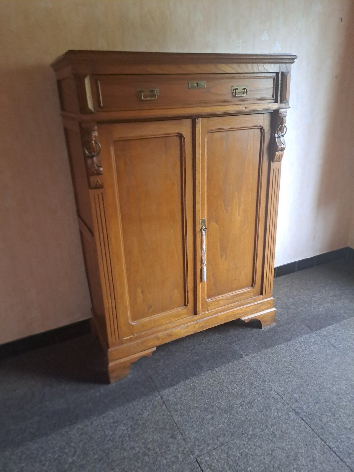 Mooie kast, verzorgde staat, Ophalen