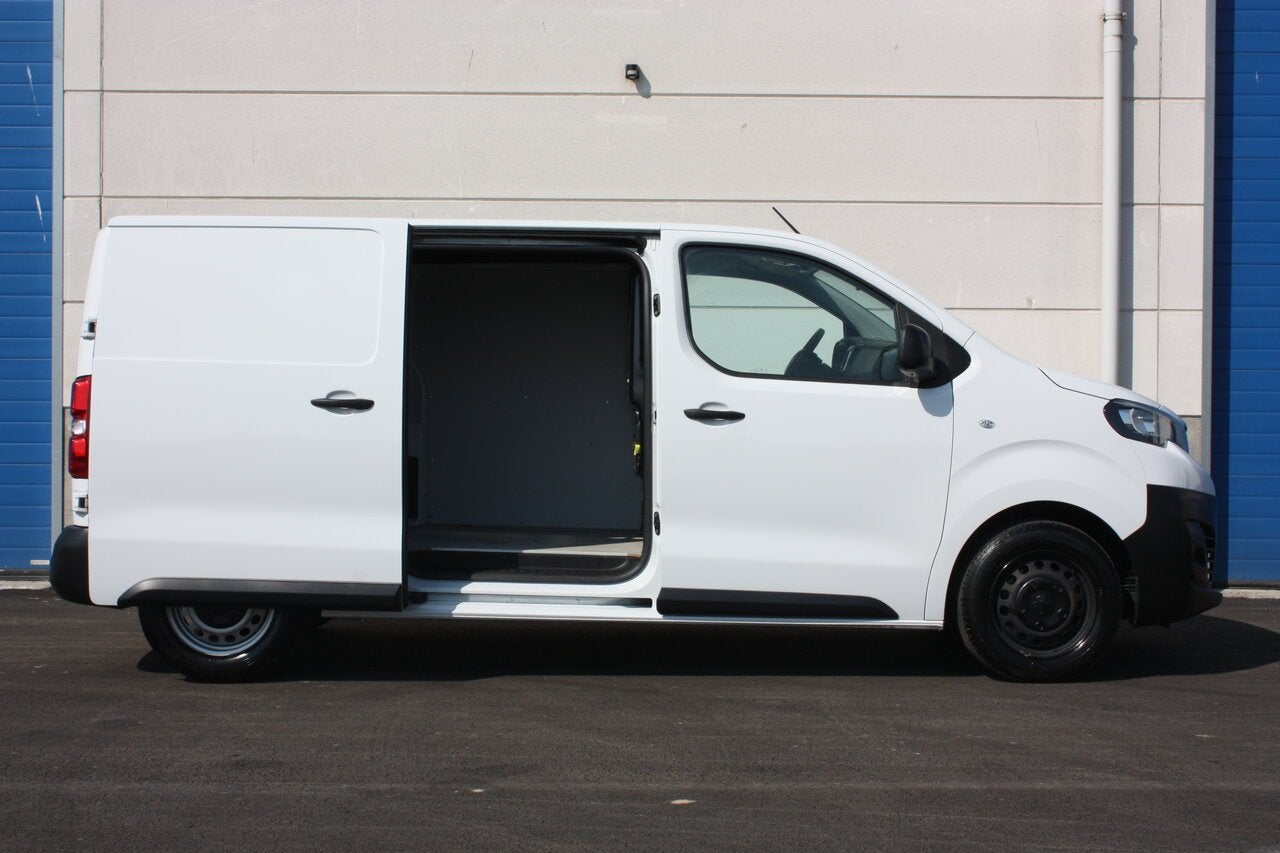 Peugeot Expert L2 // 3 ZIT // CAMERA // CARPLAY // CRUISE C, Auto's, Bestelwagens en Lichte vracht, Voorwielaandrijving, 0 kg
