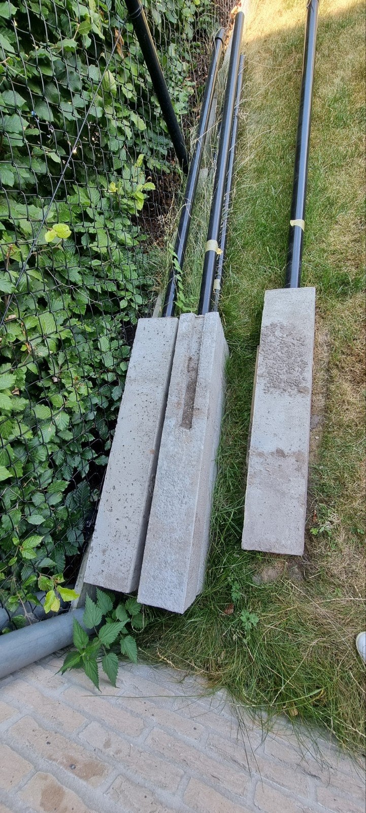 Omheining materiaal, Ophalen