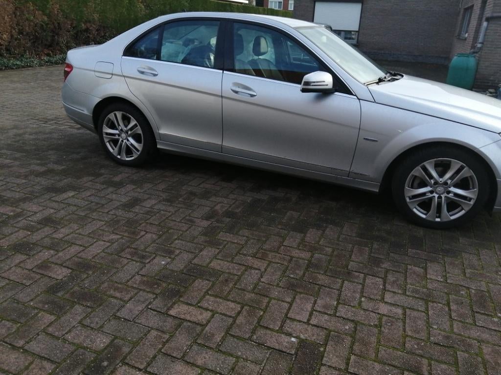 Mercedes C220 CDI, Autos, Mercedes-Benz, Achat, 4 portes, Boîte manuelle, Noir