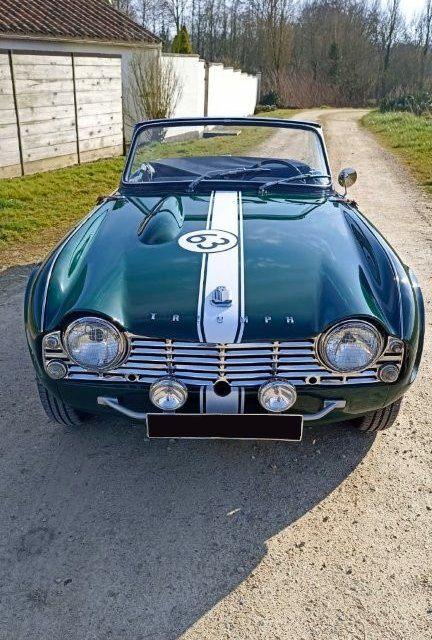 Triumph TR4 Sports 2 Weber 40 Perfo, Autos, Achat, Noir, 2 portes, TR4