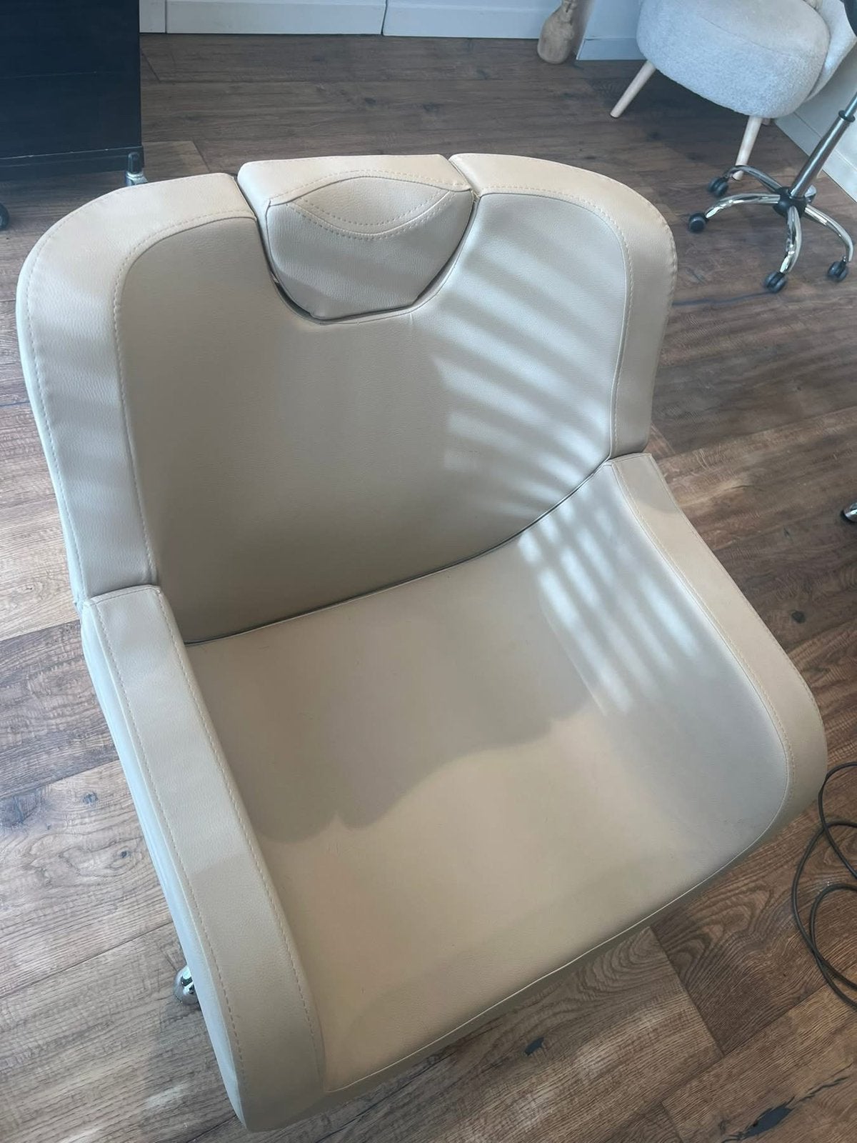 Kappersstoelen, Ophalen, Zo goed als nieuw
