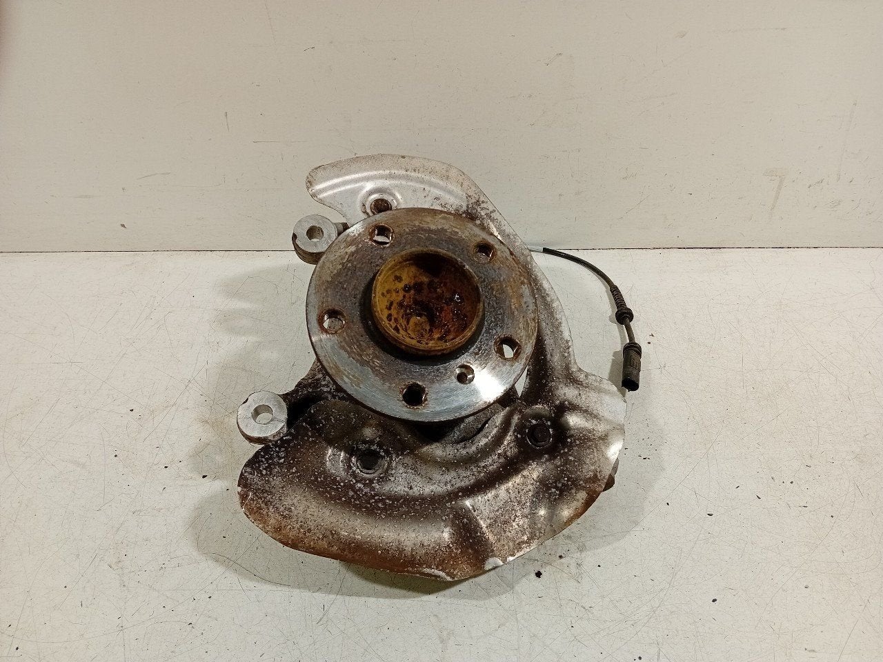 Wielnaaf rechts voor BMW i3, Onderdelen@venauto.nl, Van der Ven Autorecycling B.V., Ettenseweg 76, 4706 PB Roosendaal, The Netherlands