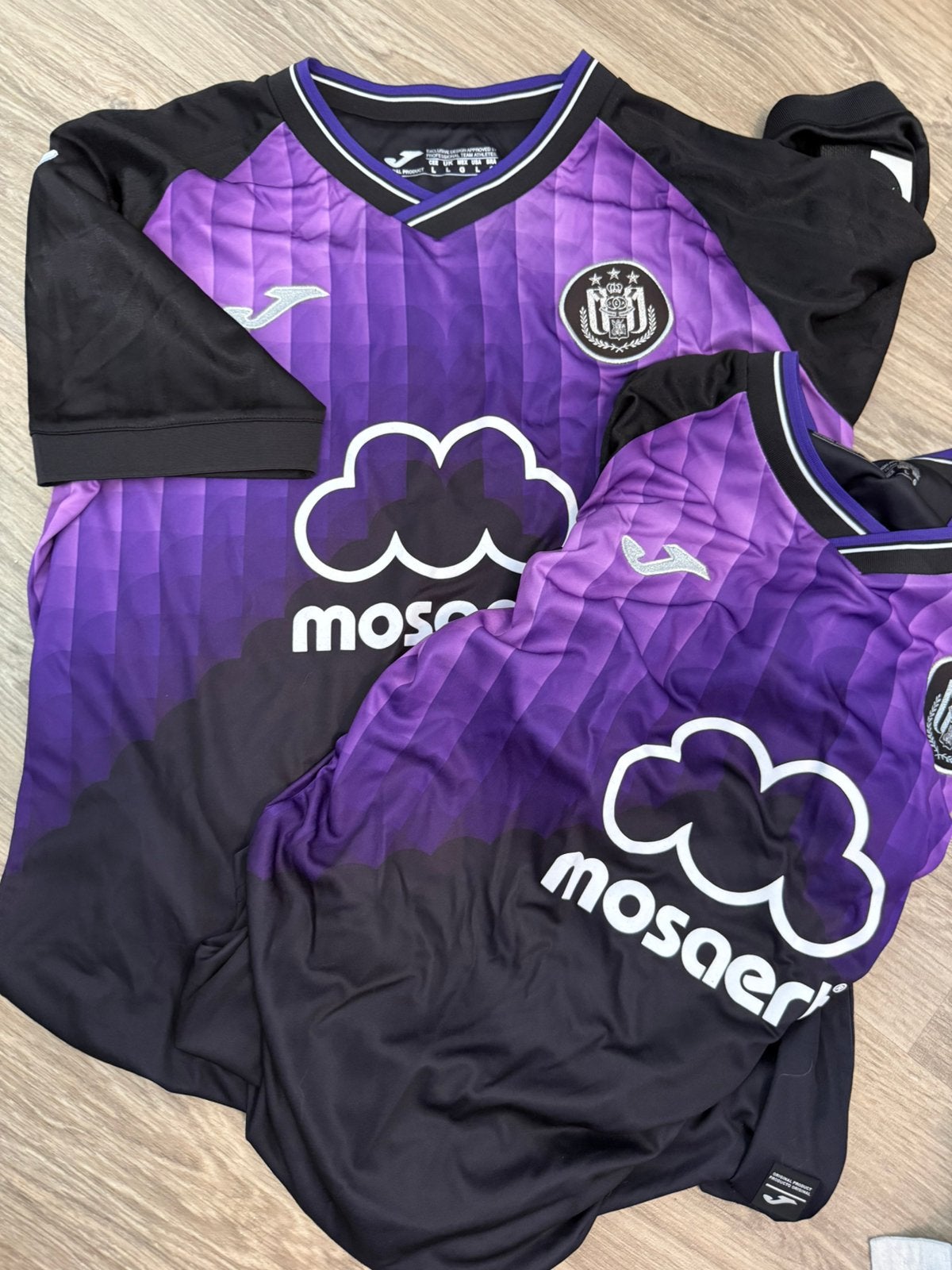 Rsc anderlecht shirts en trainings, Taille L, Enlèvement, Neuf, Accessoires de club