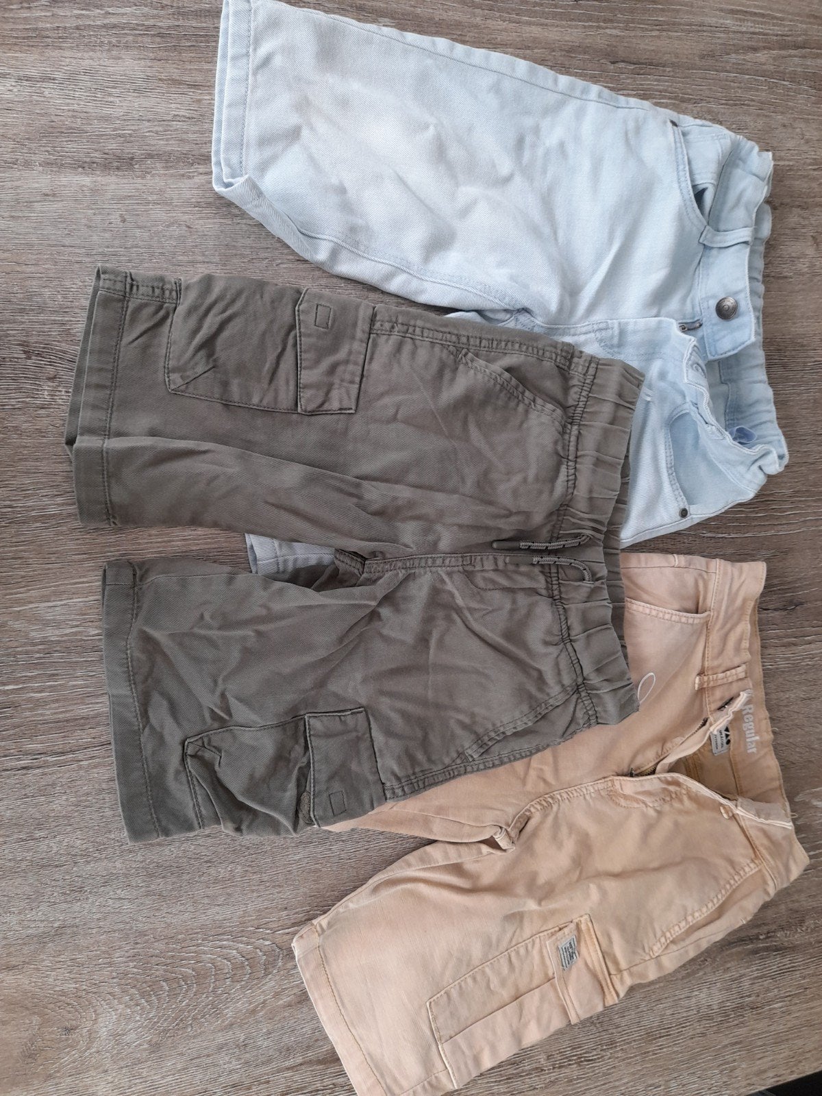 Pakket shorts jongen, Ophalen