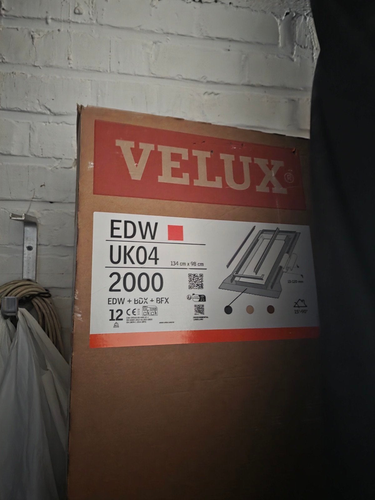 Velux GGL04 UK2070 + raccord EDW UK04 2000, Doe-het-zelf en Bouw, Ophalen, Nieuw, Dakraam, Dubbelglas