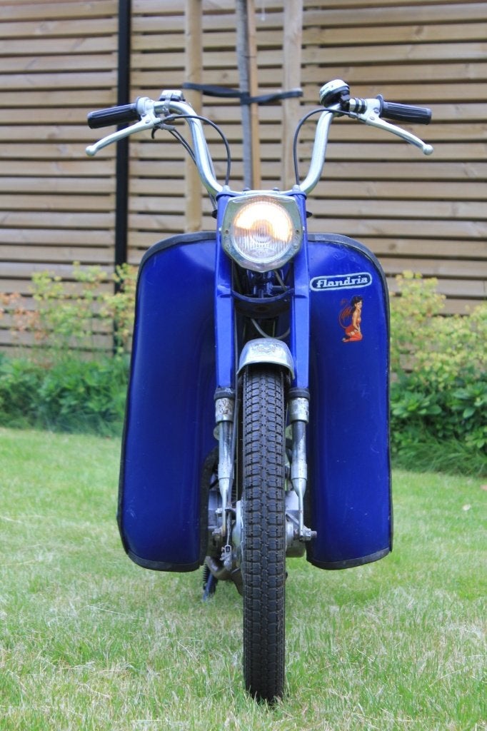 Flandria Gigi (1974) avec protège-jambes  Classe B, Autres marques, 49 cm³, Classe B (45 km/h), Enlèvement